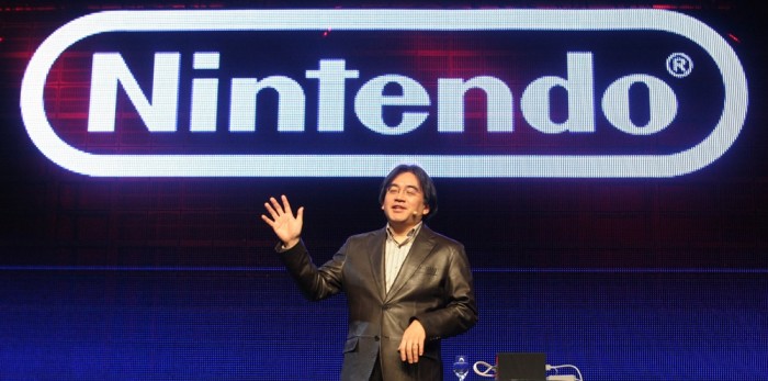 Iwata en una conferencia